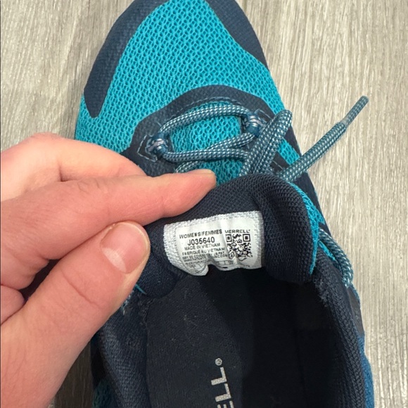 Merrell Women's Antora 2 Teal and Black Sneakers - Picture 6 of 8